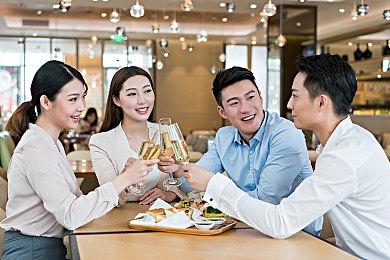 策略游戏《DC：暗黑联盟》前瞻预告 2024年登陆移动端